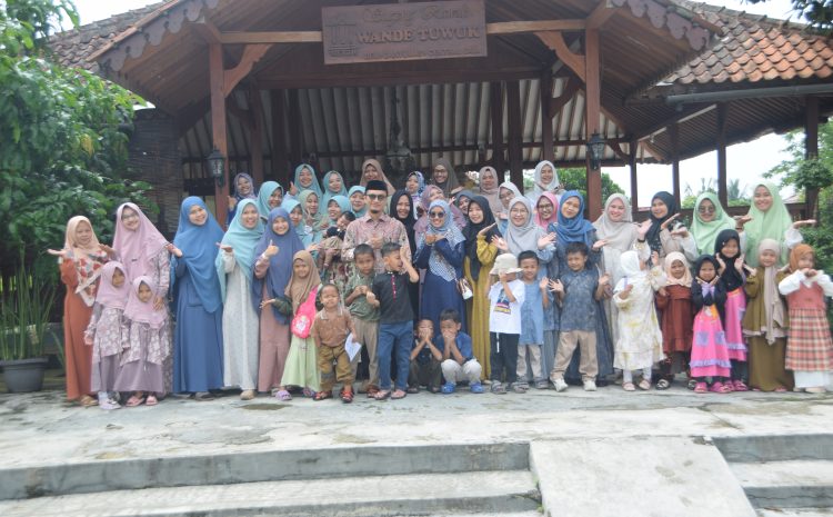  Halal Bihalal Asatidz dan For.U KB Islam Al Izzah Purwokerto