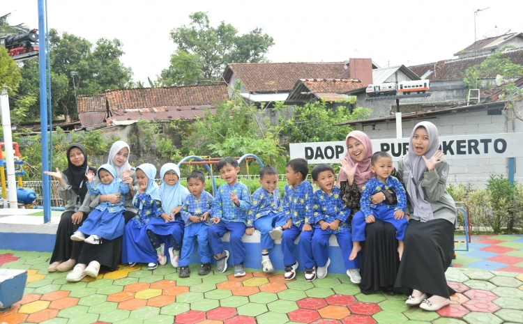  Outing Class Review Tema Kendaraan di Taman Rasam