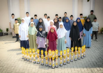 Borong 19 Piala, Prestasi Al-Izzah Semakin Menyala